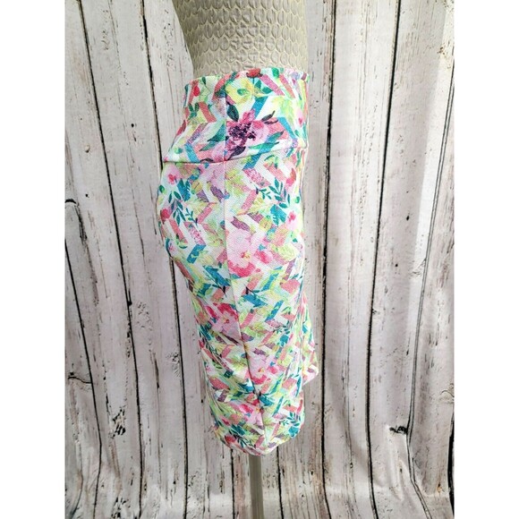 ALK Women's XS Lularoe Cassie Floral Multicolor Crepe Pencil Straight Skirt NEW - Picture 3 of 9